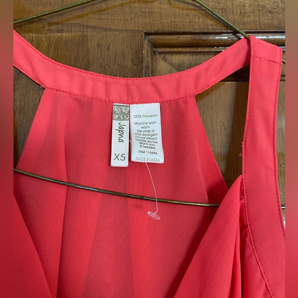 Peach flowy top - Picture 3 of 3